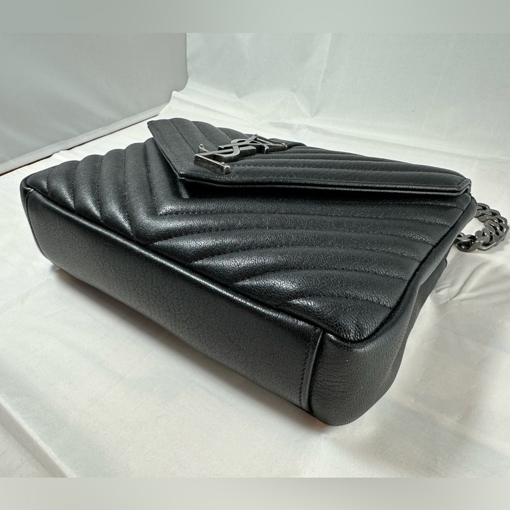 YSL College Medium Black in Quilted Leather Silver Hardware Used - Picture 4 of 16